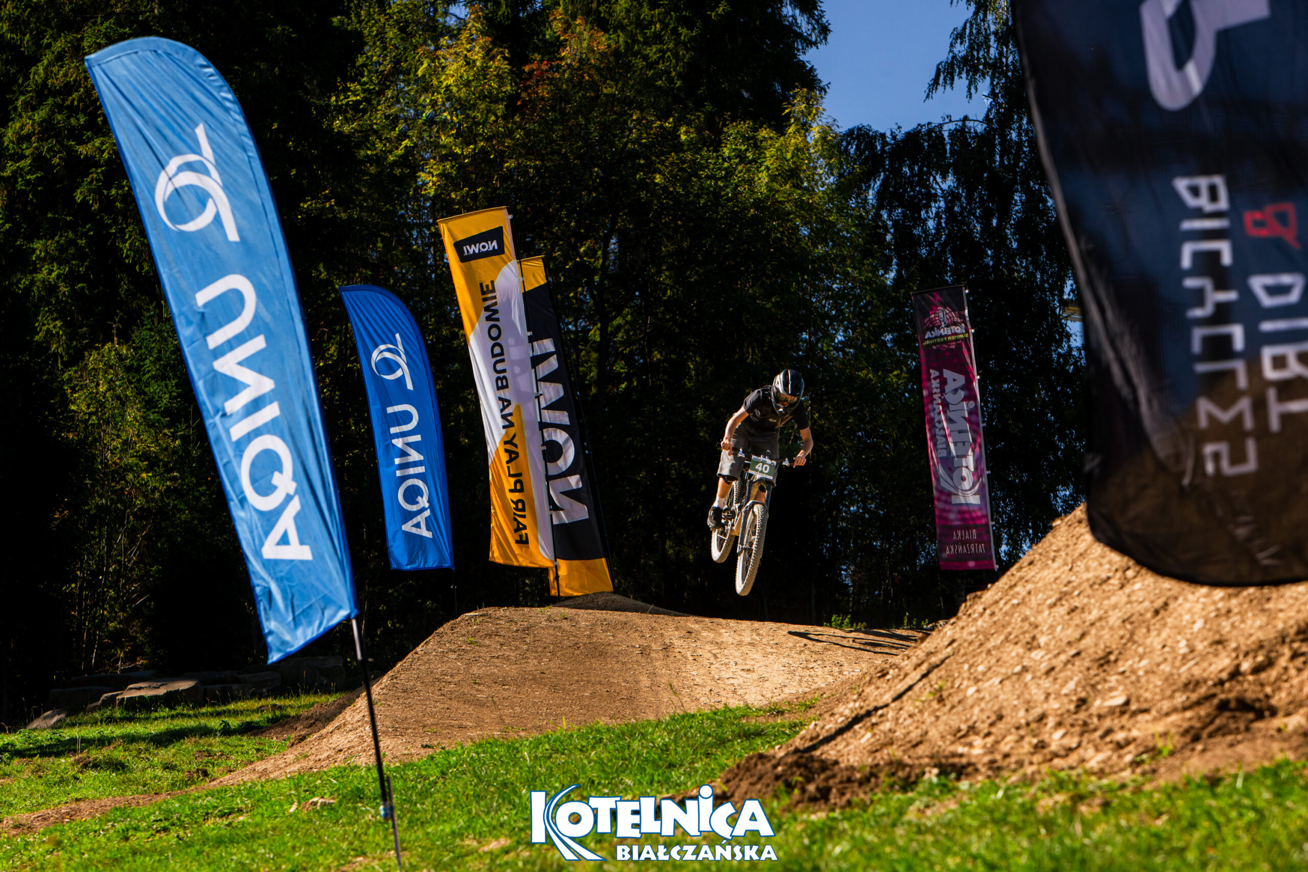 Grupa Nowi oraz należąca do niej marka Nowi z dumą wystąpiły w roli jednego ze sponsorów Gravity Park przy Kotelnicy Białczańskiej. Wierzymy, że sport – podobnie jak budownictwo – opiera się na wartościach takich jak zaangażowanie, determinacja i dążenie do doskonałości.